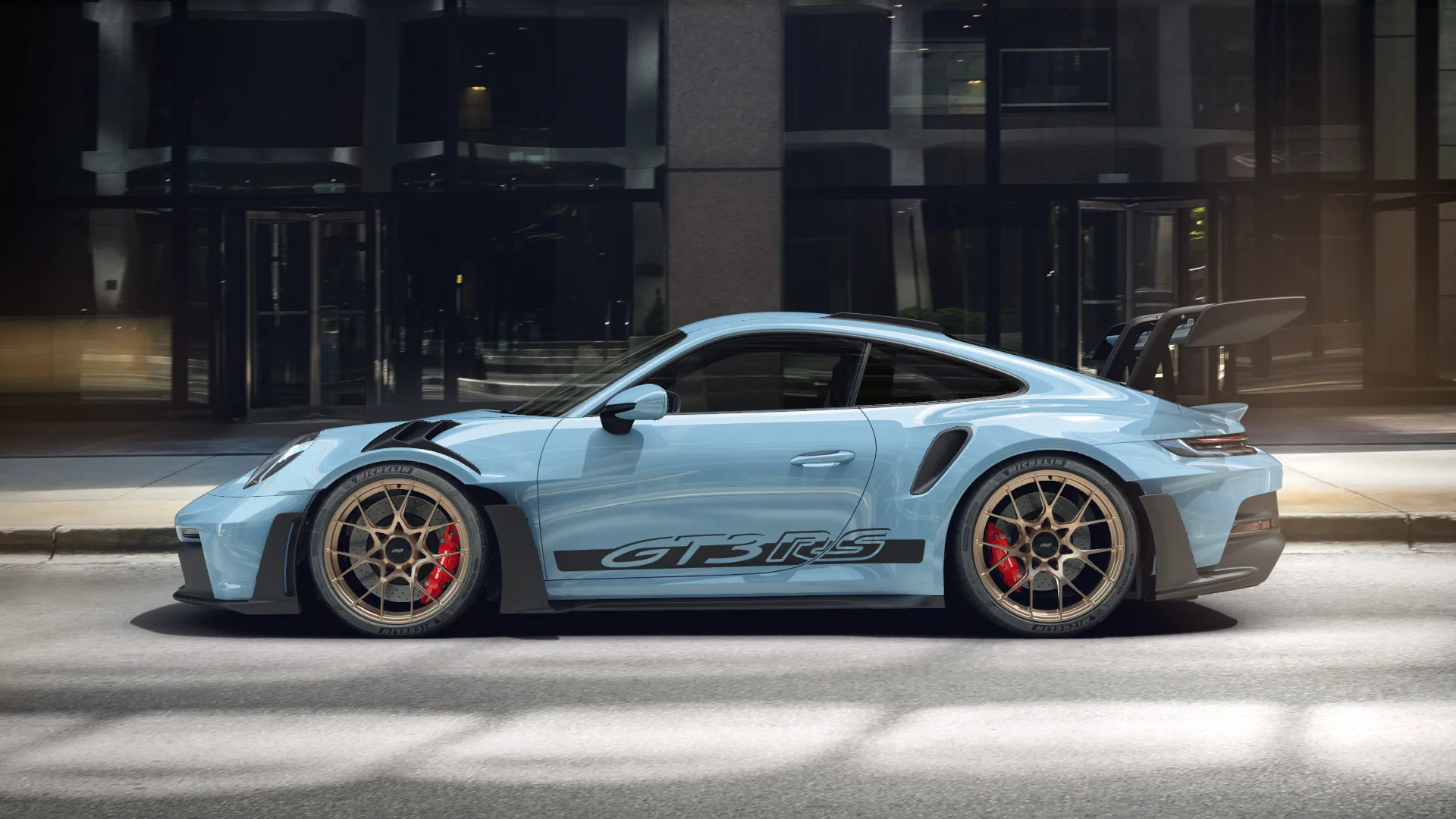 3 Reasons Why a Porsche 911 GT3 RS Should Be Your Dream Car